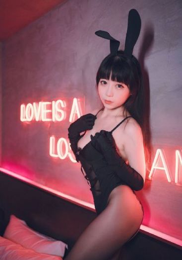 国产精品美女黑丝流水_高清在线播放观看