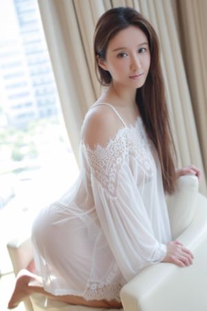 公交车蹭顶摩擦摸咪咪硬_720免费观看超清
