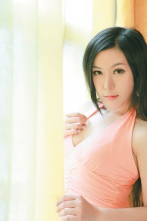 日韩美女诱人_720在线视频播放