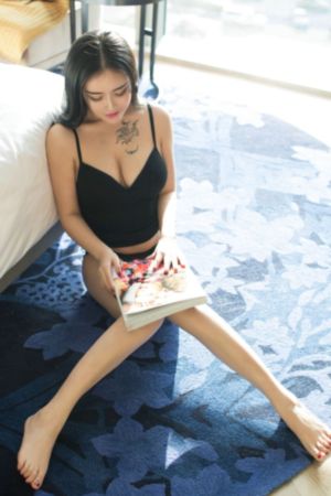 欧美美女艺术照图_HD手机免费观看完整