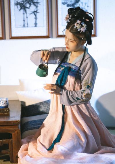 欧美美女视频一区二区_手机在线看片